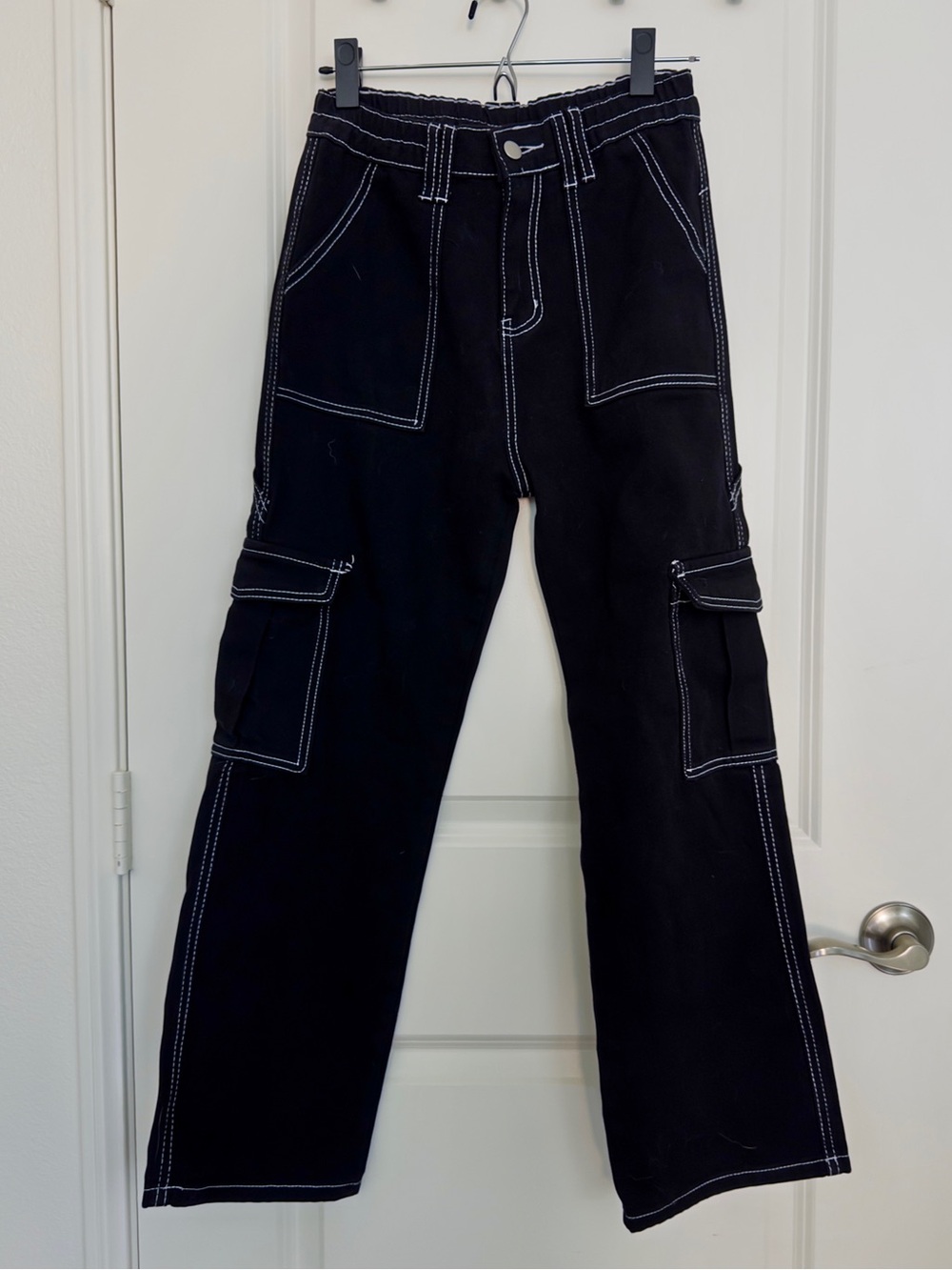Black High Waisted Cargo Pants w/ White Contrast Stitching (Y2K Streetwear)